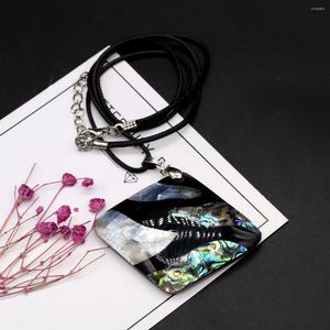 Anhänger Halsketten Natürliche Muschel Halskette Rautenform Abalone Weiß Schwarz Wachsschnur Charms für Schmuck Party Geschenk