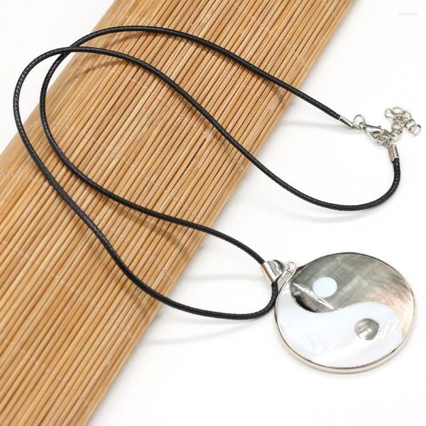 Pendentif Colliers Coquillage Naturel Collier Motif Unique Gossip Fit Femmes Bijoux Cadeau Longueur 55 5cm Taille 46x46mm