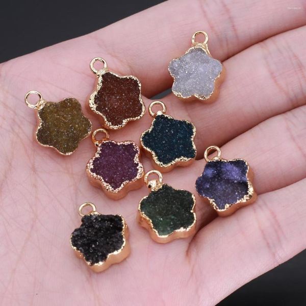 Collares colgantes Colgantes de piedra natural Forma de flor Druzy chapado en oro para joyería de moda Fabricación de accesorios de pendientes de mujer Diy