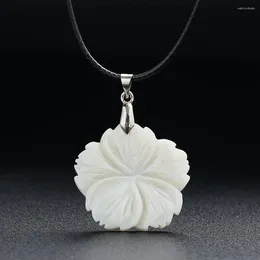Colliers pendants Natural White Mother of Pearl Shell sculpture Daisy Flower Vaft