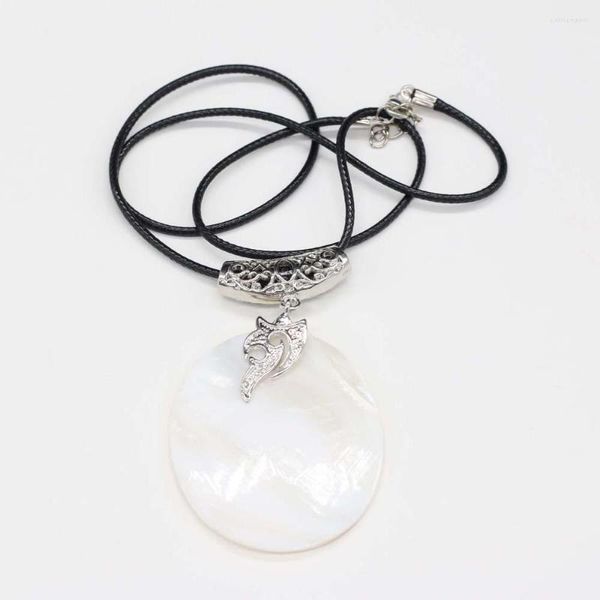 Pendentif Colliers Naturel Blanc Shell Pendentif Collier De Mode En Cuir Corde Ovale Creux Fleur Charmant Pour Les Femmes Cadeau