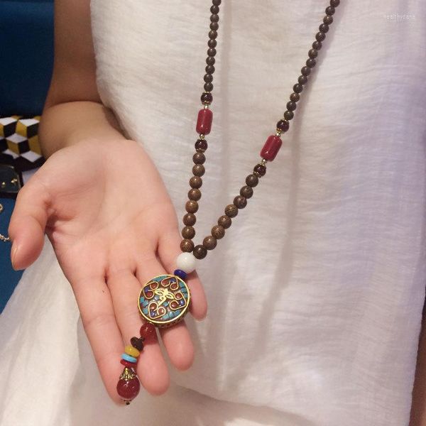 Pendentif Colliers Népal Collier de perles de bois fait à la main Perles bouddhistes Rétro Chaîne de pull littéraire Femme Modèles d'automne et d'hiver