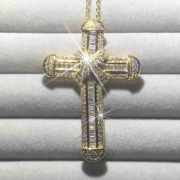 Colliers de pendentif Nouveau 925 Silver Exquisite Bible Jesus Cross Pendant Collier Femmes Men Charme crucifix Simulate Diamond 14K Bijoux en or 240419