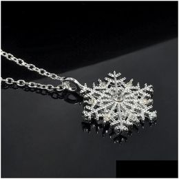 Colliers de pendentif Nouveaux charmes de mode Crystal Snowflake Zircon Fleur Pendants Pullants Bijoux en or blanc 14K