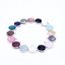 Pendentif Colliers Nouvelle Pierre Naturelle Couleur Mixte Coupe Rayée Agate Plaquée Teintée Ronde Décorée Avec Lady Charm 12Pcs Drop Delivery Je Dhify