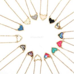 Colliers pendants Nouveaux valentines cadeaux fausses paillettes oralone pierre petite coeur en forme 3d coquille de résine mini-amour colliers drruzy pour femmes pendentifs