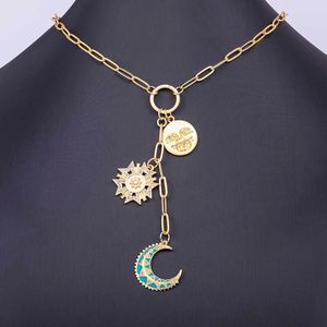 Collares pendientes Nidin Classic Zircon Badge Shiny Crystal Moon Pendant Face Relief Collar Mujer Light Luxury Retro Design Jewelry Party Gifts G230206