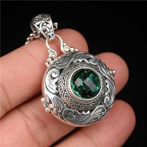 Pendentif colliers Ouverture main gravure couleur argent creux vert Zircon boîte pendentif collier bricolage aromathérapie comprimés charme bijoux cadeaux L24313