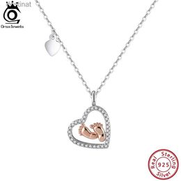 Collares colgantes ORSA JEWELS Collar con colgantes de corazón de amor, colgante de plata de ley 925 a la moda para pies de bebé para mujer, joyería de regalo de cumpleaños para mamá SN336L242313