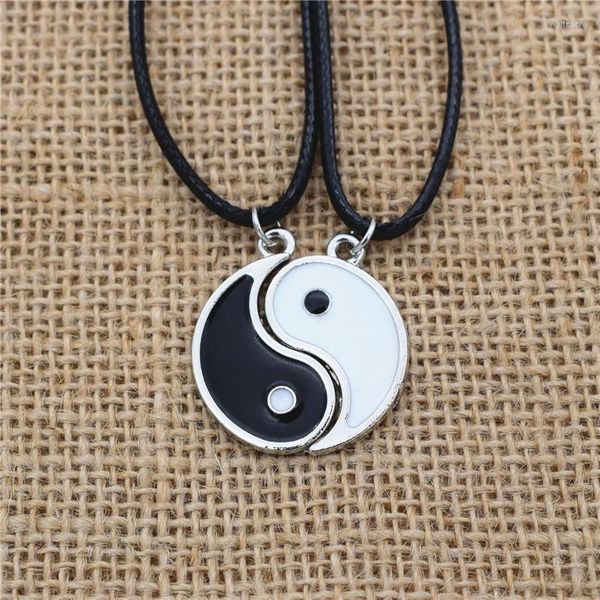 Collares pendientes Pareado cosas Collar Para pareja BFF Colier Amistad Yin Yang Colgantes Negro Collares Para Mujer Vintage Gargantilla