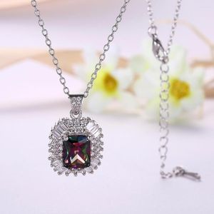 Pendentif colliers bijoux de fête couleur argent superposition mystique zircon cubique pendentifs pour femmes AP2024