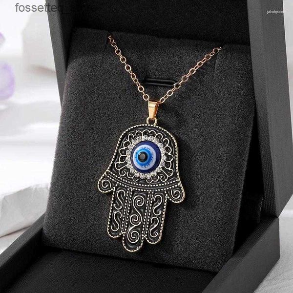 Collares colgantes Collares pendientes Esmalte Retro Ojo de pavo Hamsa Collar de mano Mujeres Hombres Hueco Étnico Zircon Azul Malvado Fátima Suéter Chians Joyería L240309