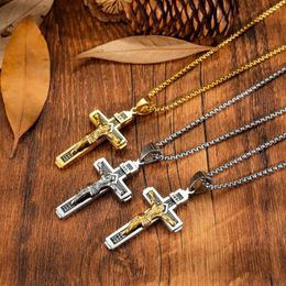 Colliers pendentifs Colliers pendentif en acier inoxydable or plaine croix jésus-Christ Crucifix bijoux cadeaux collier pour hommes femmes avec chaîne