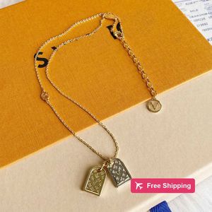 Colliers pendentifs Colliers pendentif Collier de timbre Collier de mode de luxe Designer en acier inoxydable plaqué or Collier pendentif lettre pour bijou de mariage pour femme