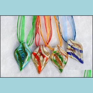 Collares colgantes Colgantes Joyería Venta al por mayor Color mezclado Polvo de oro Murano Murano Collar de cristal Cuerda Costilla Dhi42