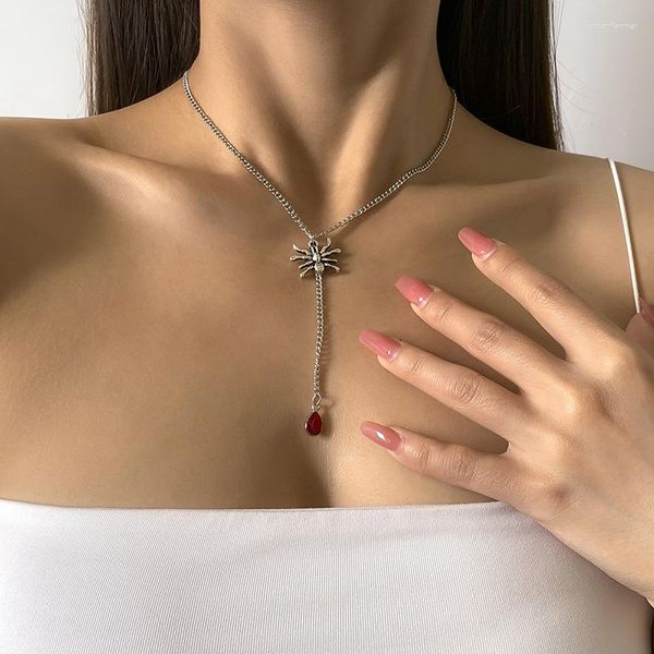 Pendentif Colliers Personnalité Araignée Doux Et Cool En Trois Dimensions Goutte D'eau Strass Collier Mode Féminine Gland Rouge Tour De Cou