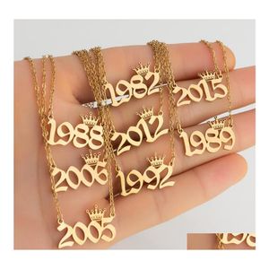 Colliers pendentifs Numéro d'année de naissance personnalisé Couronne personnalisée Collier initial Pendentifs pour femmes Filles Bijoux d'anniversaire Spécial Dro Dhcxm