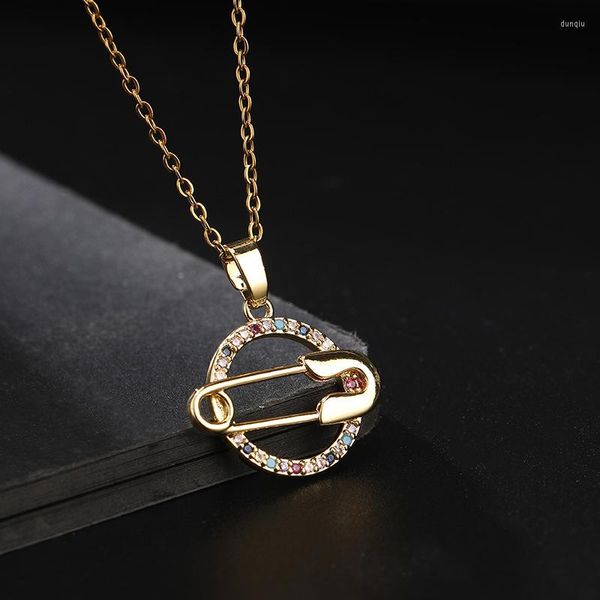 Pendentif Colliers Personnalisé Géométrique Zircon Pin Style Cuivre Collier Fiançailles Pour Femmes Bijoux Accessoires Cadeau