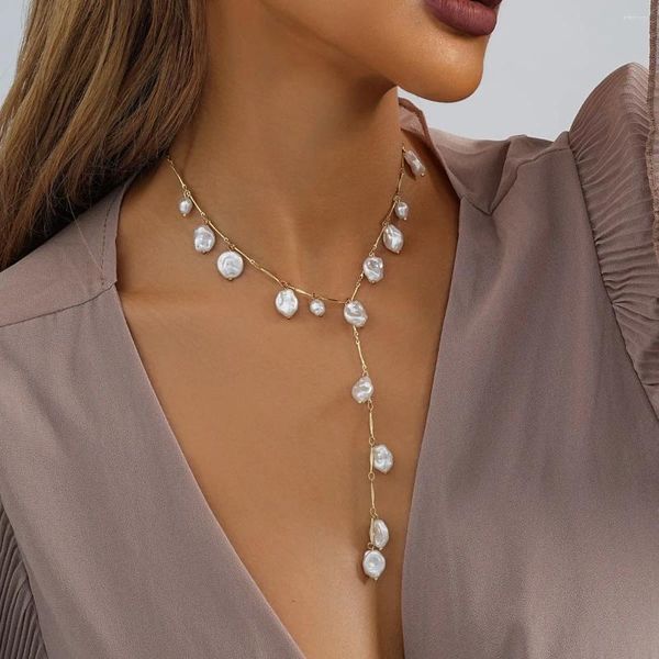 Collares colgantes IMITACIÓN IRREGAR PERLA COLETRO DE PERLA PARA MUJERES DESIGNO DE NICHA SIMPLES Partido de la fiesta de las damas Joyas al por mayor