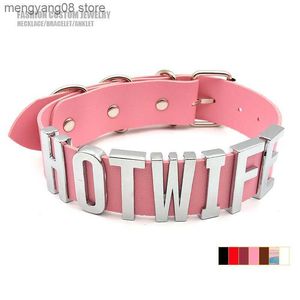 Hanger Kettingen Roze Pu Leer Hotwife Choker Kraag Zilver Kleur Grote Letters Aangepaste Naam Kettingen Voor Vrouwen Mannen Gepersonaliseerde Sexy sieraden T230609