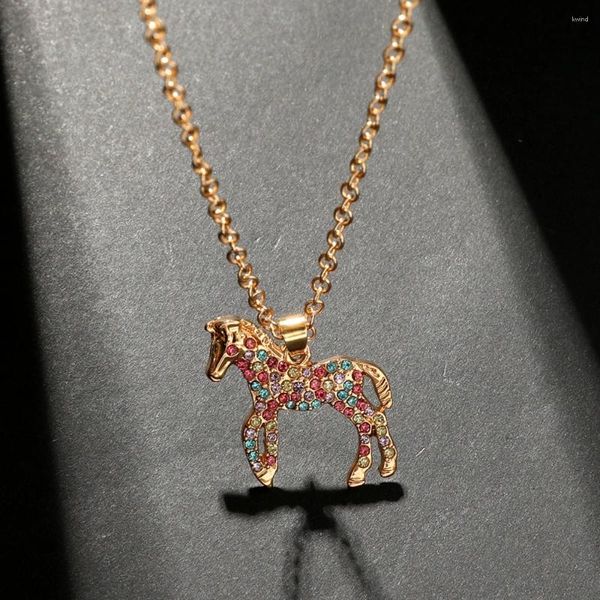 Collares colgantes Pony Crystal Horse Necklace Mujeres Accesorios de joyería de lujo Gargantilla de moda Collier para regalos de joyería de fiesta