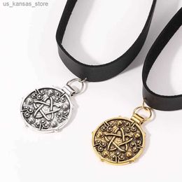 Colliers pendents Punk Yennefer Collier Médaillon Pendant Black Leather Choker Colliers Wild Hunt Game Cosplay Gothic Chain Women Jewelry2404Whls