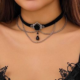 Colliers pendants Purui Punk Black Cotton Rope Choker pour femmes chaîne de liaison Perles de cristal Tassel