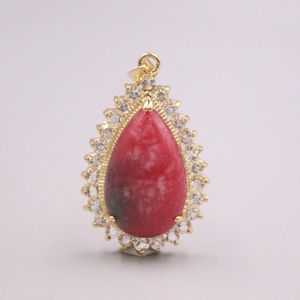 Pendentif Colliers Réel 18k GP Alliage Avec Jade Rouge Femmes Zircon Lucky Raindrop PendantPendentif