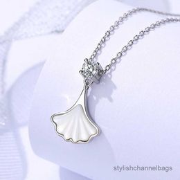 Colliers de pendentif Collier en argent sterling S925 Colliers féminins mignons Ginkgo Girls Birthday Present Jewelry