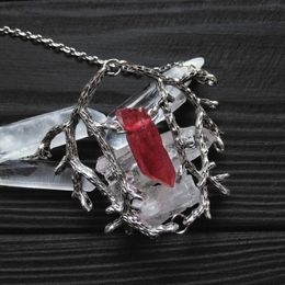 Pendentif Colliers Rouge Transparent Quartz Pierre Branche Collier Gothique Bijoux Sorcière Style Amulette Forêt Sombre Païen Magic Wizard Myster