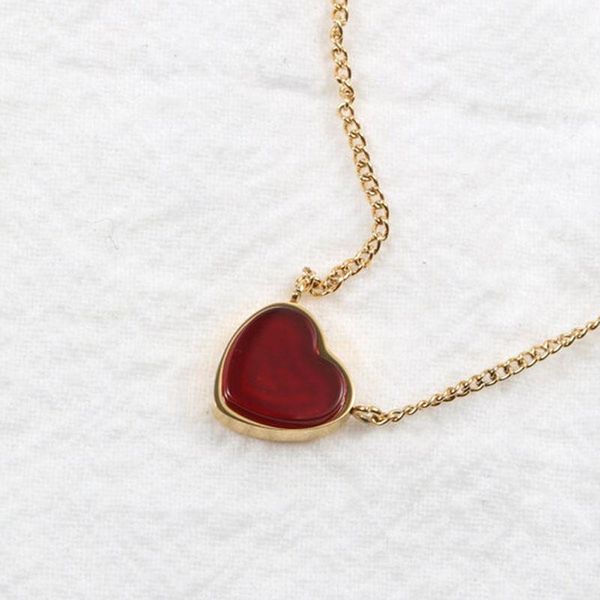 Colliers pendants Collier de coeur rouges pour femmes en acier inoxydable pierre naturelle simple minimaliste accessoire tendance