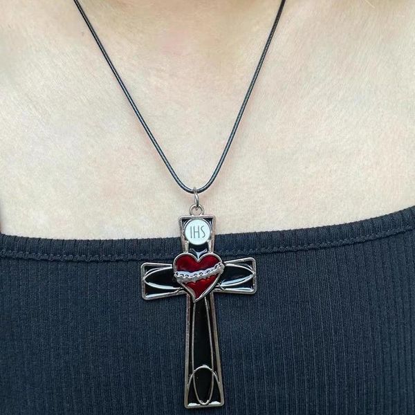 Colliers pendants Red Thorn Love Cross Grand Collier Femme Femme Punk Black Rope Chain Party Bijoux Accessoires