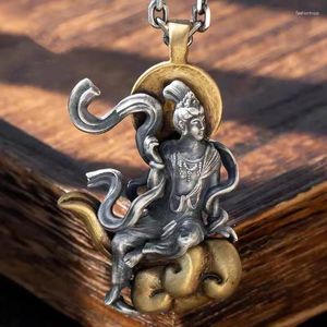 Colliers pendants Collier Retro Bouddha Filant Immortel Figure Zodiac Avalokitesvara Day Tathagata Amulet Jewelry Buddhist Accessoires