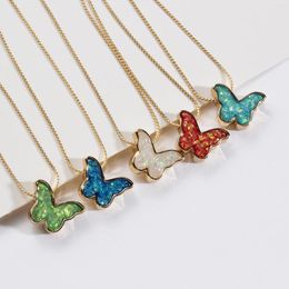 Pendentif Colliers Rinhoo Multicolore Papillon Collier Creative Rétro Simple Couleur Alliage Clavicule Chaîne Pour Femmes Filles