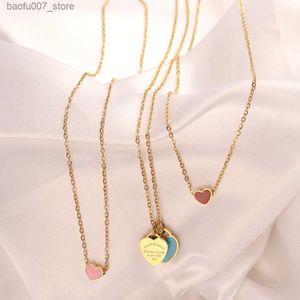 Pendentif Colliers Collier pendentif romantique en forme de coeur en acier inoxydable pour femmes bleu rose double chaîne en forme de coeur collier bijoux pour femmes collier cadeauQ240330