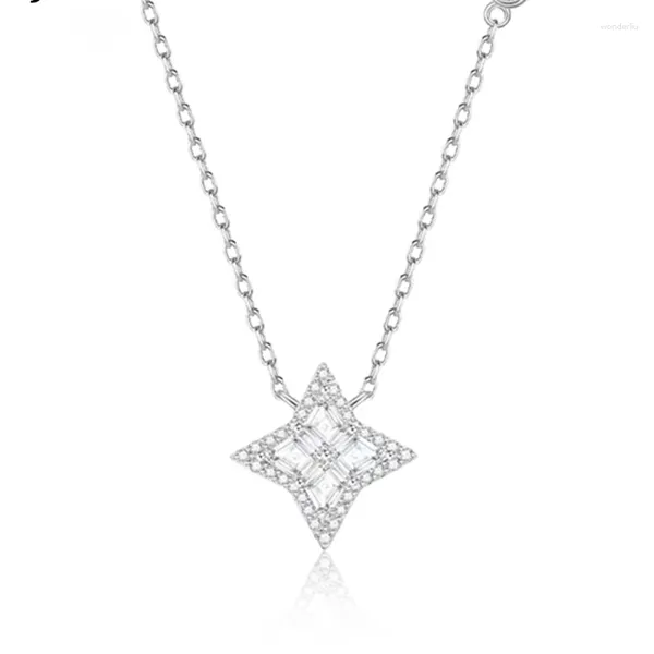 Collares colgantes S925 Sterling Silver Collar de estrella de cuatro puntas para la cadena de clavícula de las mujeres Nicho de gama alta y cuello minimalista