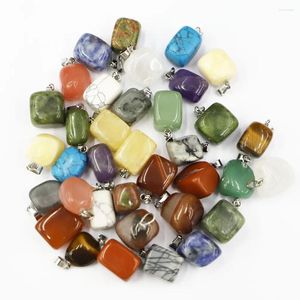 Collares colgantes Venta de una variedad de piedra natural Ágata de cristal Collar de forma irregular Reiki Charm DIY Joyería de moda al por mayor 30 piezas