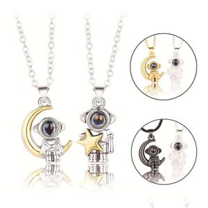 Pendentif Colliers Vente Creative Astronaut Star Moon Couple Collier Projection 100 Langues Je t'aime Amoureux Valentines Dhgarden Dhuzn