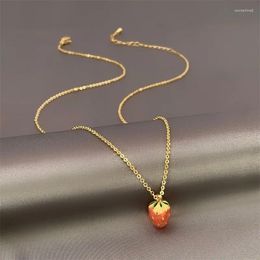 Colliers pendentif vente couleur or personnalisé fraise douce mode collier pour femme cadeau XL1145