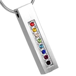 Colliers pendentifs Vente de couleurs arc-en-ciel Cylindre de cristal Collier de crémation en acier inoxydable Bijoux commémoratifs Urnes pour animal de compagnie humain A2831