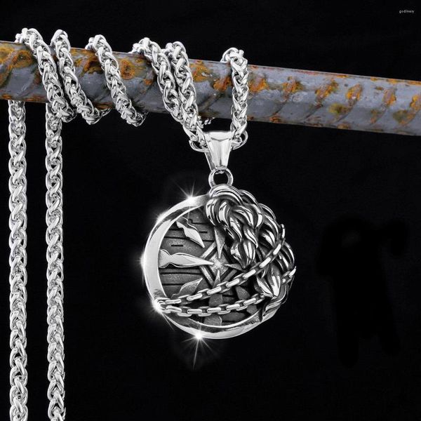 Collares pendientes Escudo Cadena de acero inoxidable para hombres Joyería vikinga Productos a granel Punk Hip Hop Rune Spear Odin Amulet Pirate Pendants