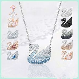 Colliers pendants Shijia Version élevée Gradient Blue Black Swan Collier femelle Swallow Crystal Swan Collar chaîne Live Broadcast