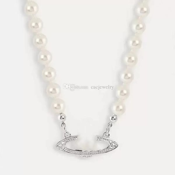 Colliers pendentifs Argent Western West Queen avec la même étoile en bois Collier de perles Vivi en gros Mode européenne et américaine INS1 : 1 clavicule plaquée en laiton pour femmes-1