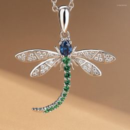 Hanger kettingen eenvoudige trendy verzilverde libel voor vrouwen glans blauw groen cz stenen inleg mode sieraden feest cadeau