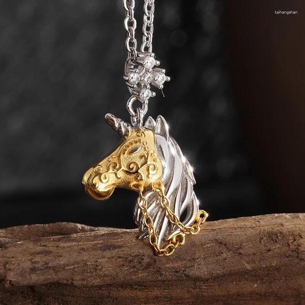 Collares colgantes Pequeño y exquisito Collar de circón de cabeza de caballo de moda para hombres Mujeres Hip Hop Banquete Accesorios de joyería de fiesta