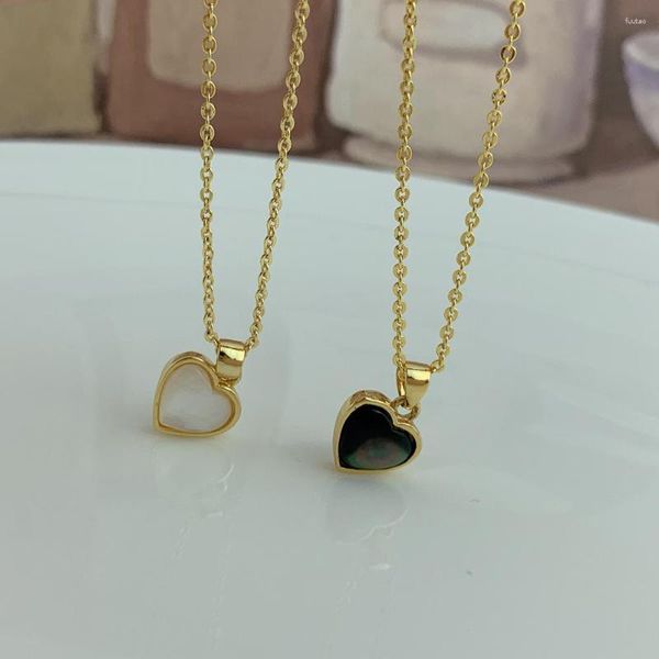 Collares colgantes Pequeño amor corazón natural blanco y negro madre de perla collar MOP encantos joyería para mujeres