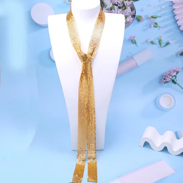 Collares colgantes Collar de cadena suave Color dorado Joyería larga Brillante Mujeres Bufanda Fiesta Boda Ciondoli Bomboniere