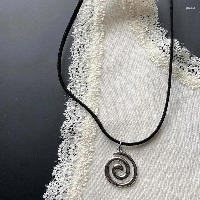 Pendant Necklaces Spiral Necklace Y2K Fairy Core Hand-woven Leather Cord Women's Vintage Classic Fashion Jewelry Accessories