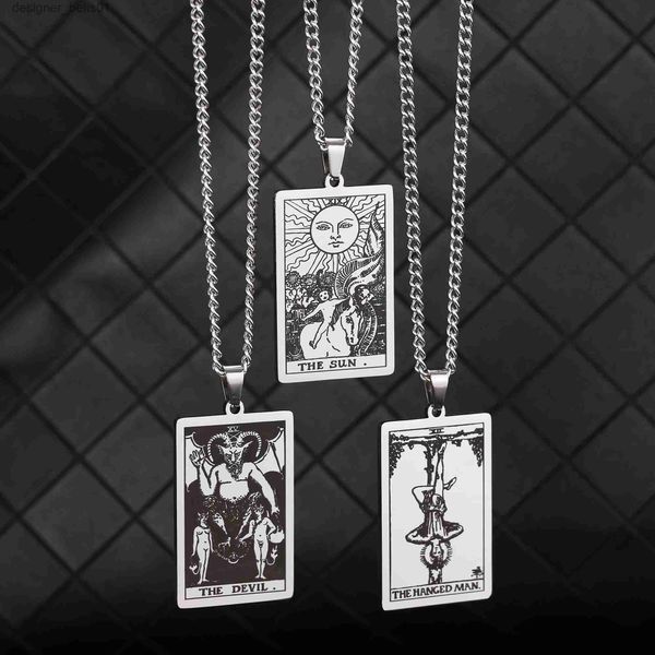 Pendentifs de collier Acier inoxydable classique 22 cartes de Tarot pendentif collier Divination collier soleil/étoile/lune/signe de mort bijoux collier en grosL231215