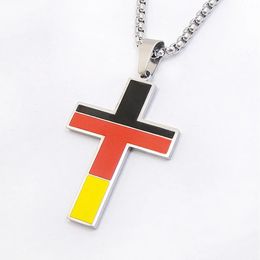 Collares colgantes Acero inoxidable Alemania Colorido Cruz Bandera Collar Hombres Mujeres Alemán Jesús Religión Joyería Cristiana 60cm Longitud 231110